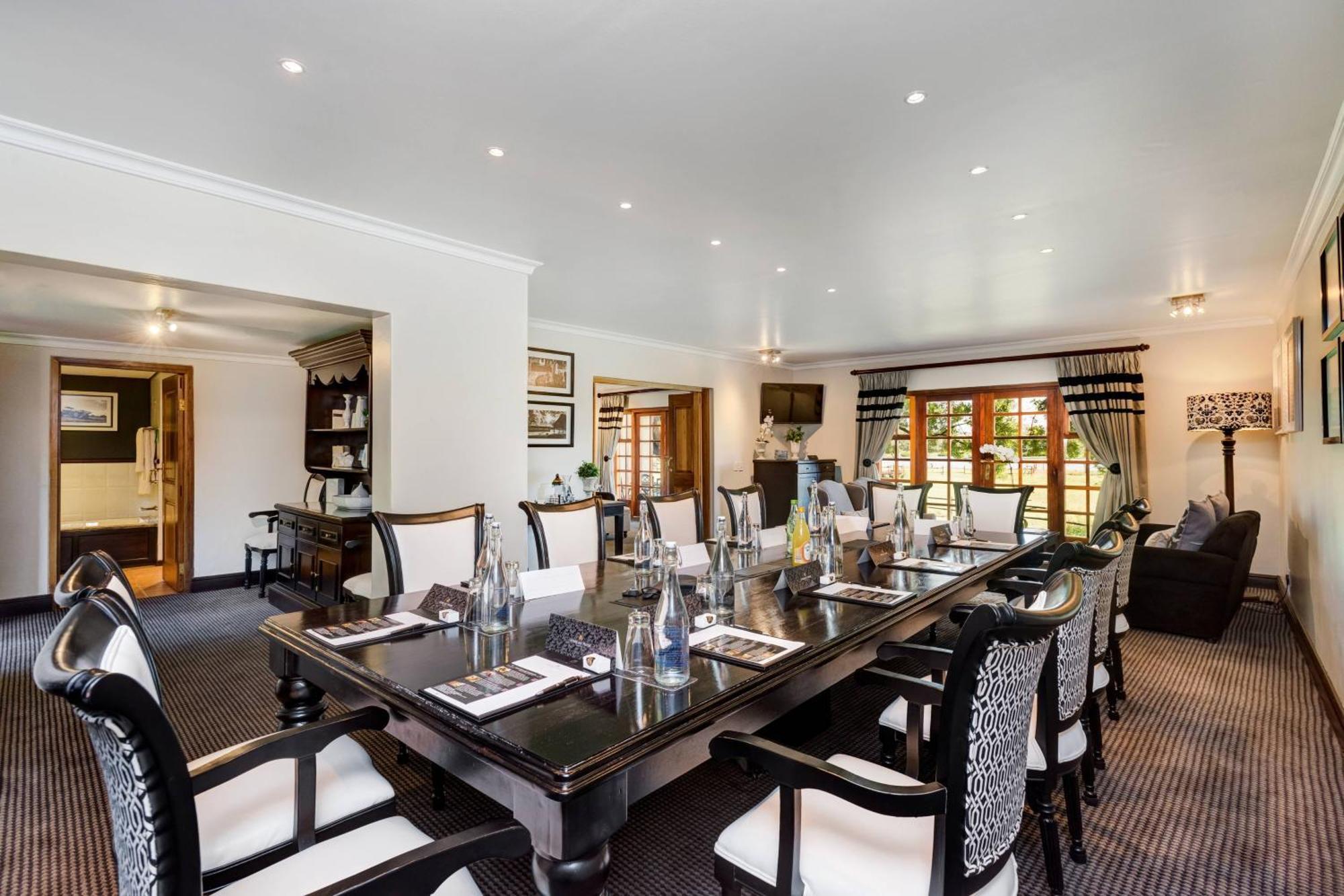 Irene Country Lodge, Autograph Collection Centurion Exterior photo The Boardroom at The Grove